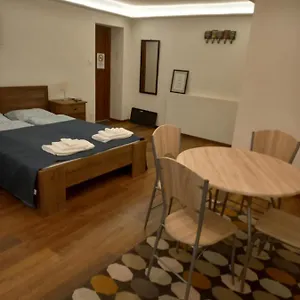 https://hi-bp-liszt-ferenc-square-studio-apartment.inbudapesthotels.com